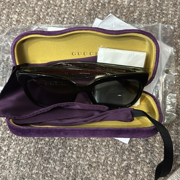 GUCCI Sunglasses GG 0034S Black w Red & Green Glitter - Picture 16 of 16